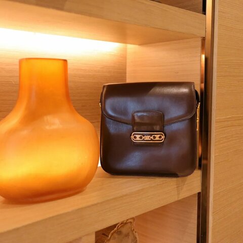 Celine 中古品啡色翻蓋空姐包