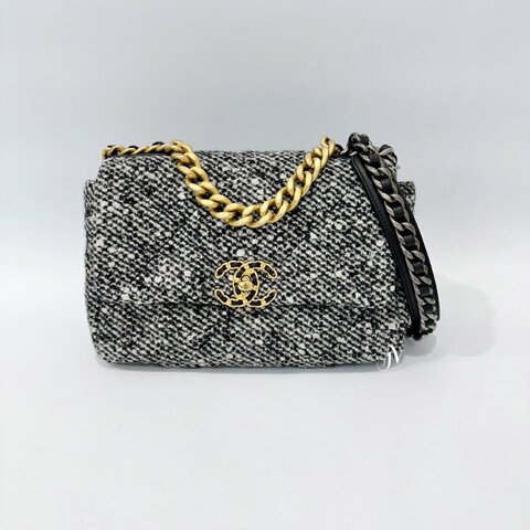 CHANEL 灰黑毛呢19系列金扣口蓋包AS1160