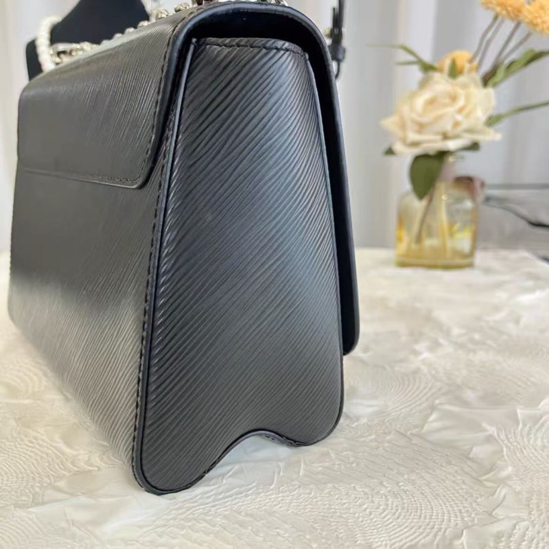 LV Twist系列 黑銀水波紋斜背包 小號 19*15*9 99新配件塵袋-4