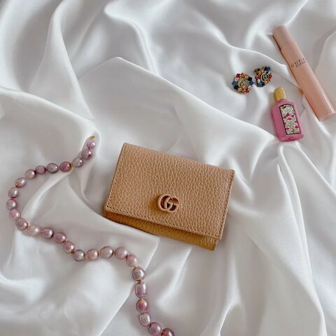 Gucci GG Marmont 祼色牛皮短銀包奶茶色小型錢包