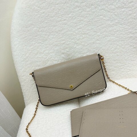 LV Felicie Pochette裸色EPI三合一信封包M68758