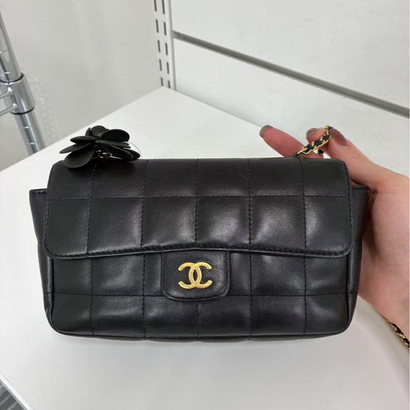 「JL精品代購」香奈兒黑金羊冰格山茶花大mini鏈條包-5