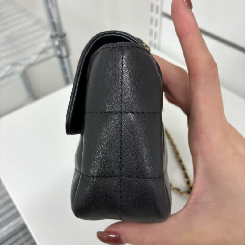 「JL精品代購」香奈兒黑金羊冰格山茶花大mini鏈條包-9