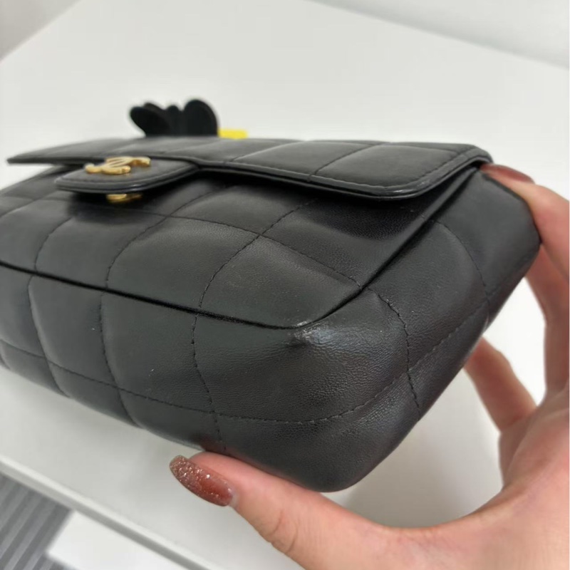 「JL精品代購」香奈兒黑金羊冰格山茶花大mini鏈條包-12