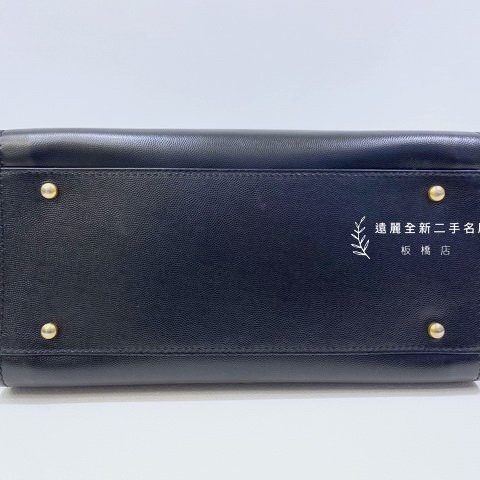 CHANEL Cabas黑荔枝皮鉚釘LOGO購物包A57069-5