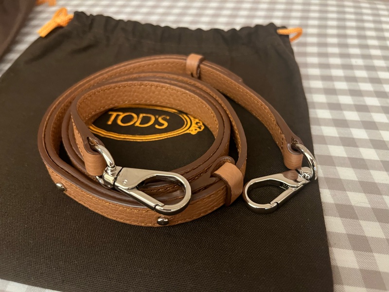 TOD’s Sella 斜背包《100%保證正品》-4