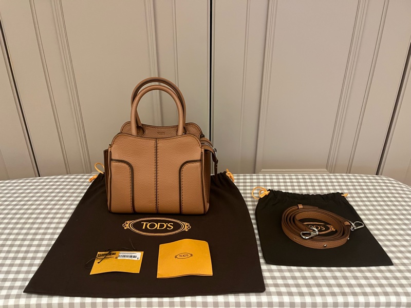 TOD’s Sella 斜背包《100%保證正品》-6