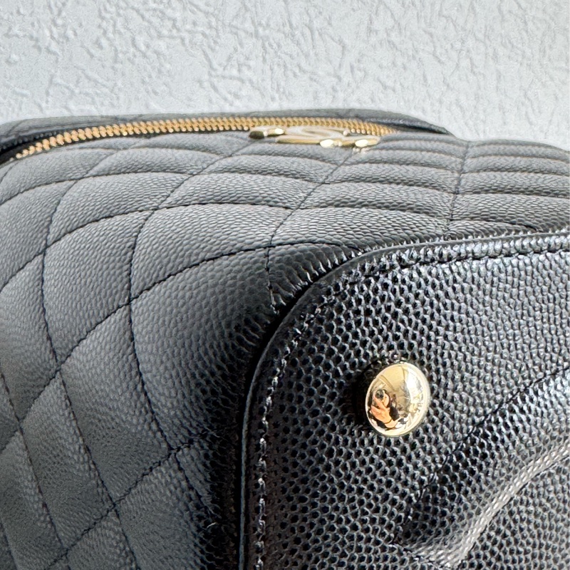 Chanel黑荔枝手提化妝箱包-3