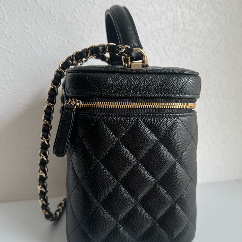 Chanel黑荔枝手提化妝箱包-11