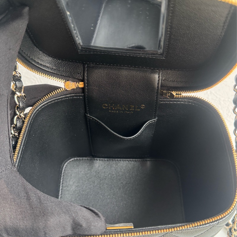 Chanel黑荔枝手提化妝箱包-16