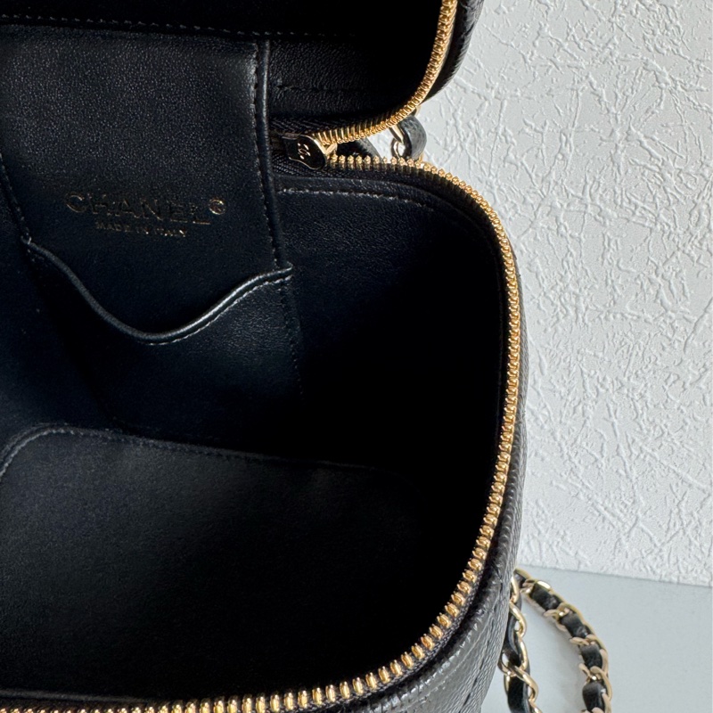 Chanel黑荔枝手提化妝箱包-17