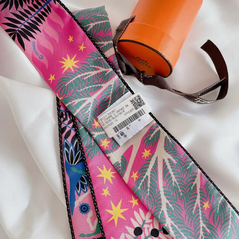 Hermes Twilly - Sous Le Charme D‘orphee Baguette 桃紅色絲巾-4