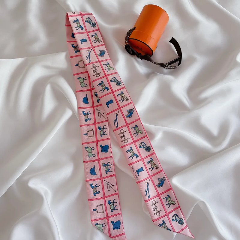 Hermes Twilly - Couvertures eat Tenues de Jour 粉紅色絲巾-3