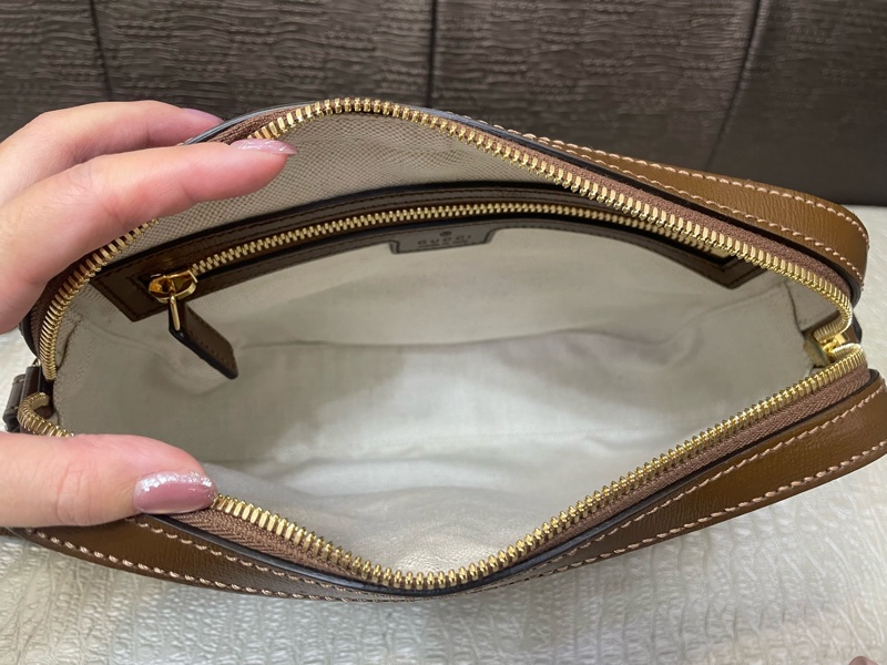 Gucci PVC咖牛皮金釦前磁吸口袋斜背包-5