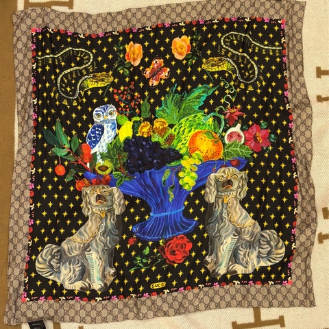 Gucci絲巾90x90