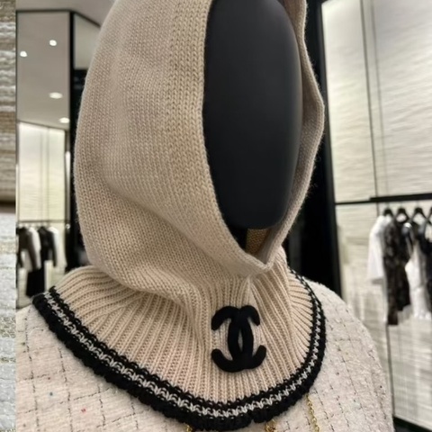 Chanel 25B巴拉克拉法含領毛帽