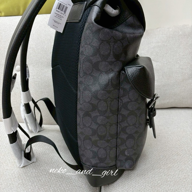 台灣現貨💕 Coach logo 後背包-1