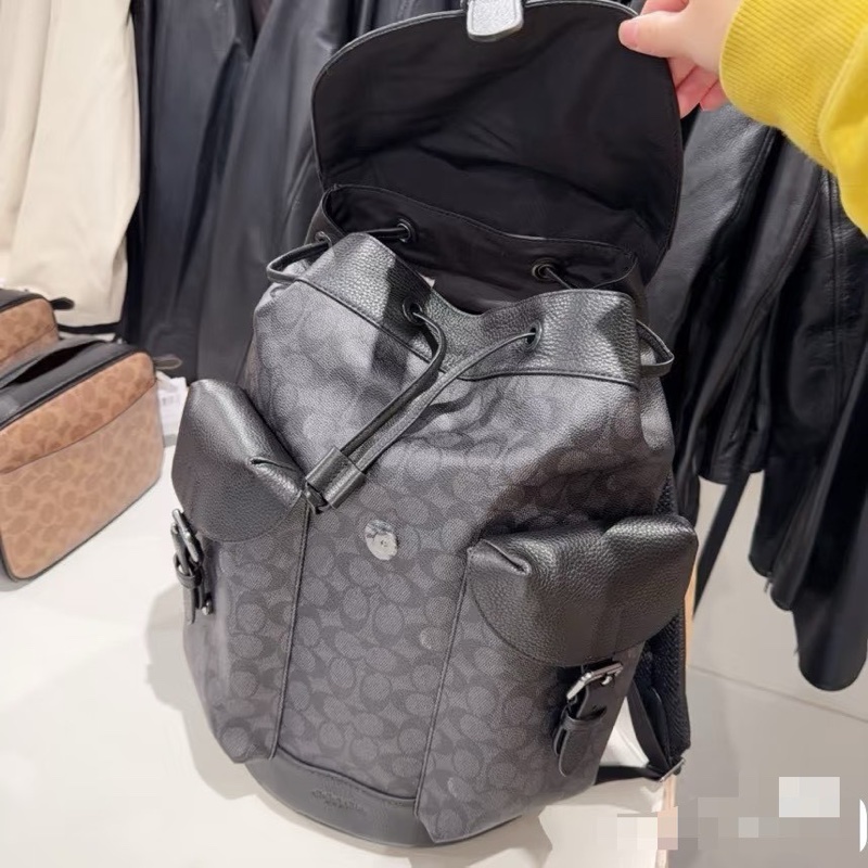 台灣現貨💕 Coach logo 後背包-4