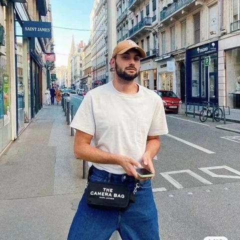 ✔️MarcJacobs MJ  黑色THE CAMERA BAG 斜背包/相機包