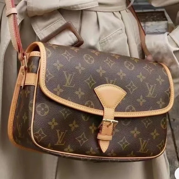全網最低價🤩lv經典款老花郵差包斜挎單肩包-3