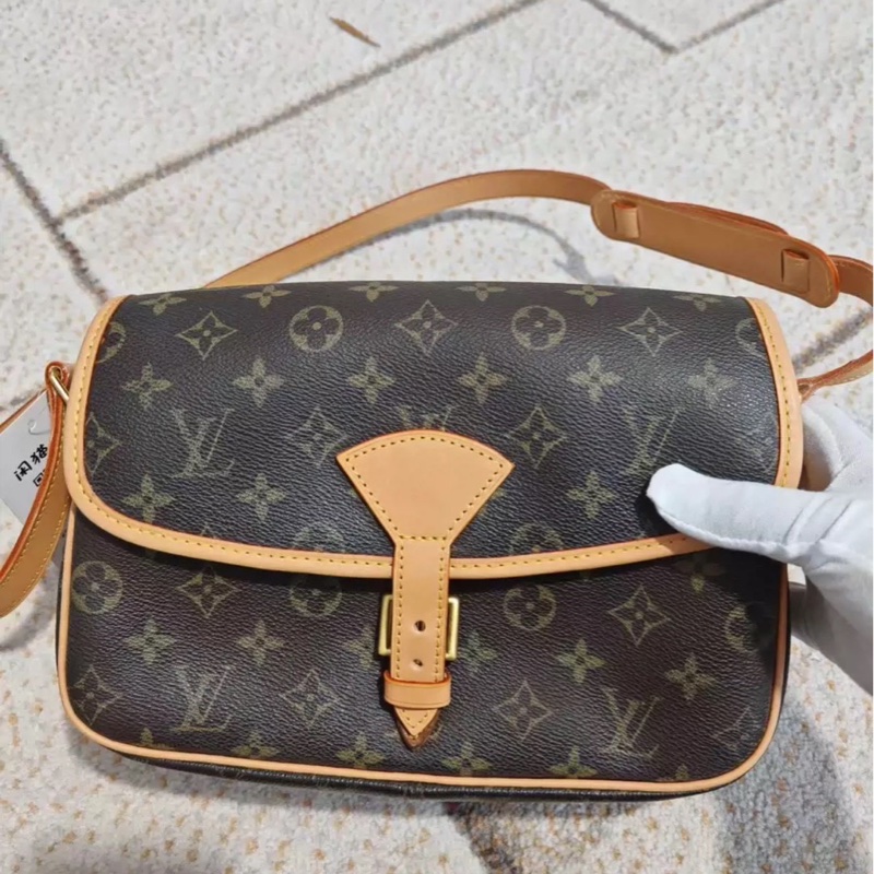 全網最低價🤩lv經典款老花郵差包斜挎單肩包-5