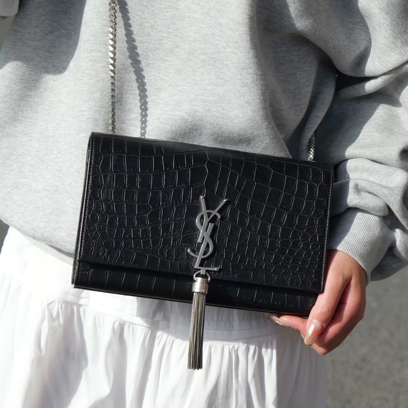 限量98新🆕Ysl 黑色鱷魚壓紋kate銀飾五金logo 鏈條流蘇單肩斜挎包-2