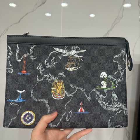 Lv限量款手拿包