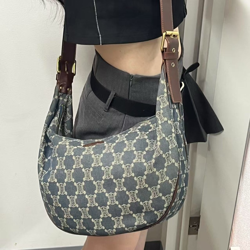 「JL精品代購」Celine牛仔巧克力帆布拼皮牛角大托特包 長肩帶-1