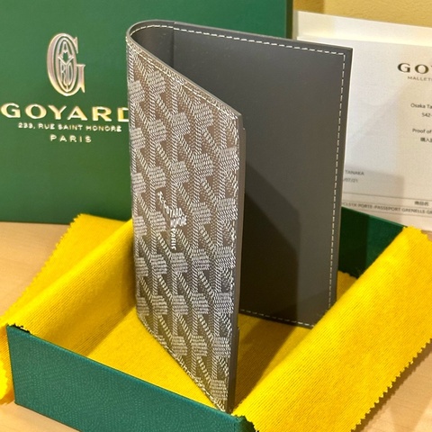 Goyard 灰色護照夾（全新未使用）