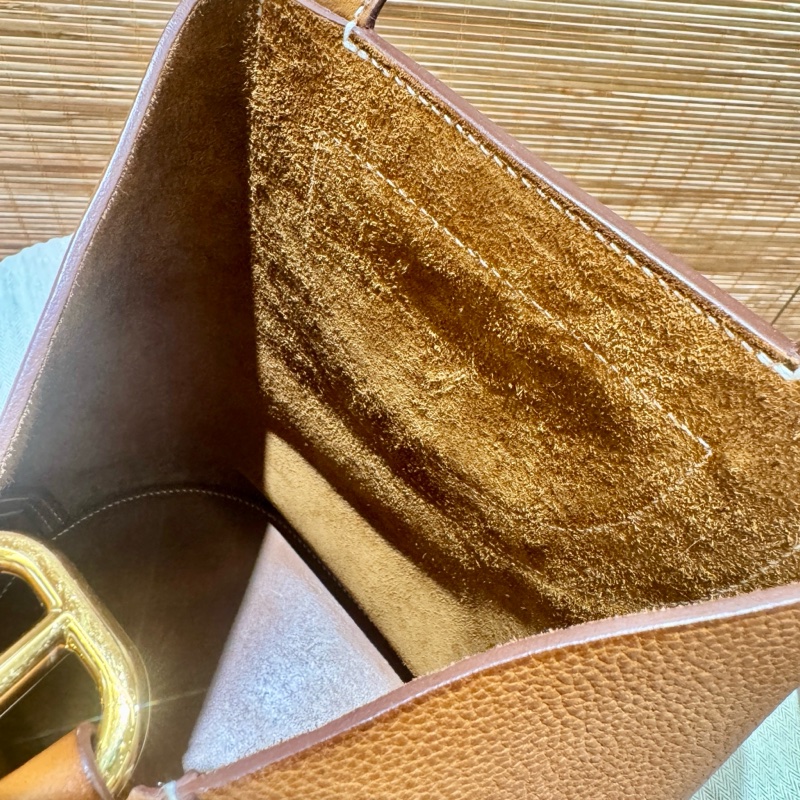 【狀況尚可】愛馬仕HERMES金扣棕色牛皮in-the-loop23手提水桶包水餃包百搭時尚-22