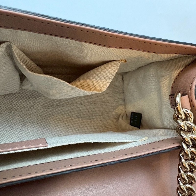 Gucci 淡金鍊膚色皮革壓紋口蓋肩背包-17