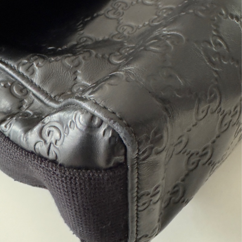 GUCCI 牛皮郵差包（二手）-8