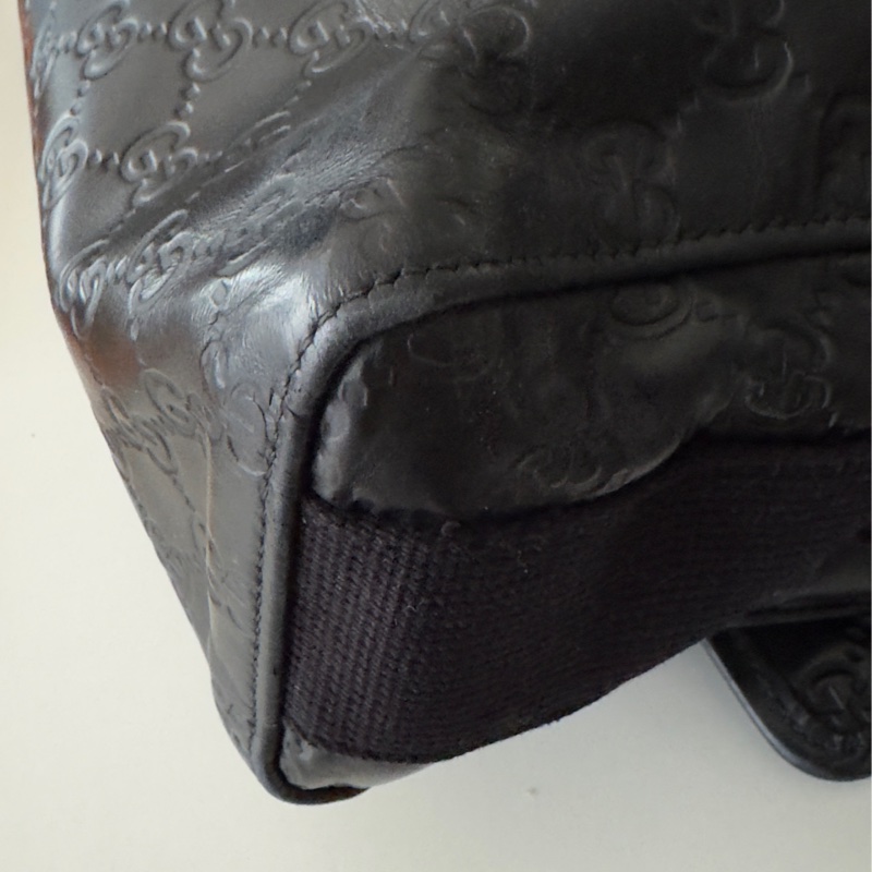 GUCCI 牛皮郵差包（二手）-9