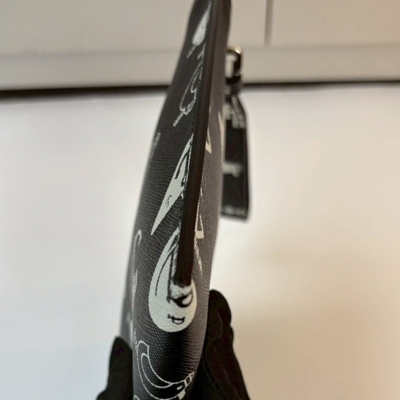 Prada 黑皮白鳥圖手拿包-4