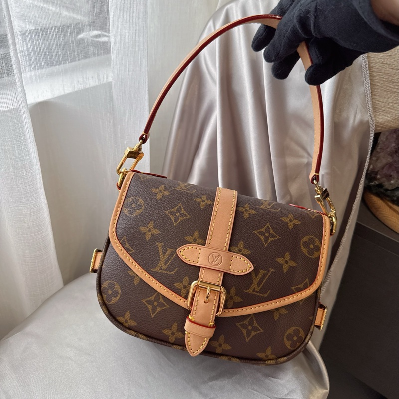 LV SaumurBB🍊雙子星-兩用肩背包-側背包🤎🤎芯片款-2