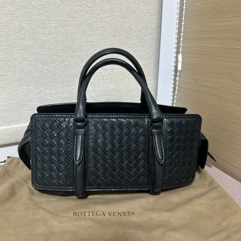 BOTTEGA VENETA