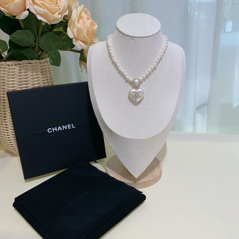 Chanel香奈兒21B愛心雙C水鑽珍珠項鍊
