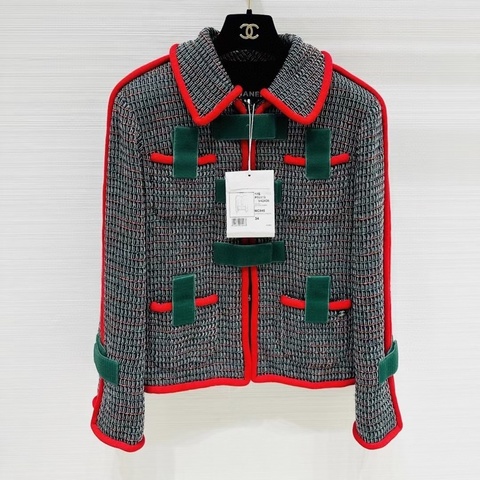 ⭐️ Chanel Jacket 外套