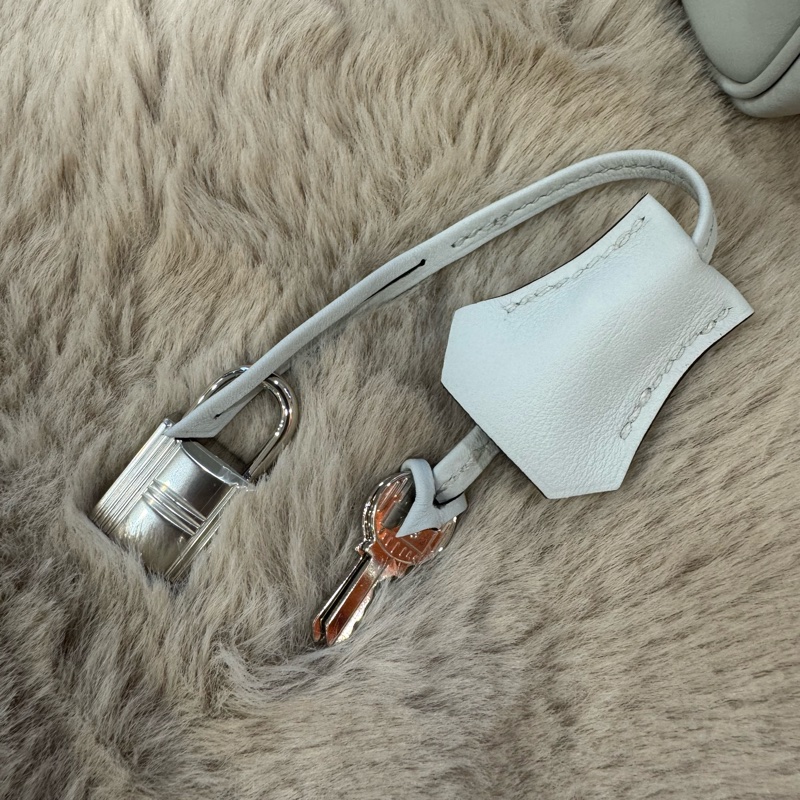 HERMES cargo25 n4鉑金灰銀扣 stamp K-5