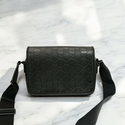 莉亞精品♡Gucci 橡膠郵差包 二手美包