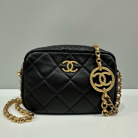 Chanel As3383 黑羊皮金色珍珠Logo 相機包 斜背包