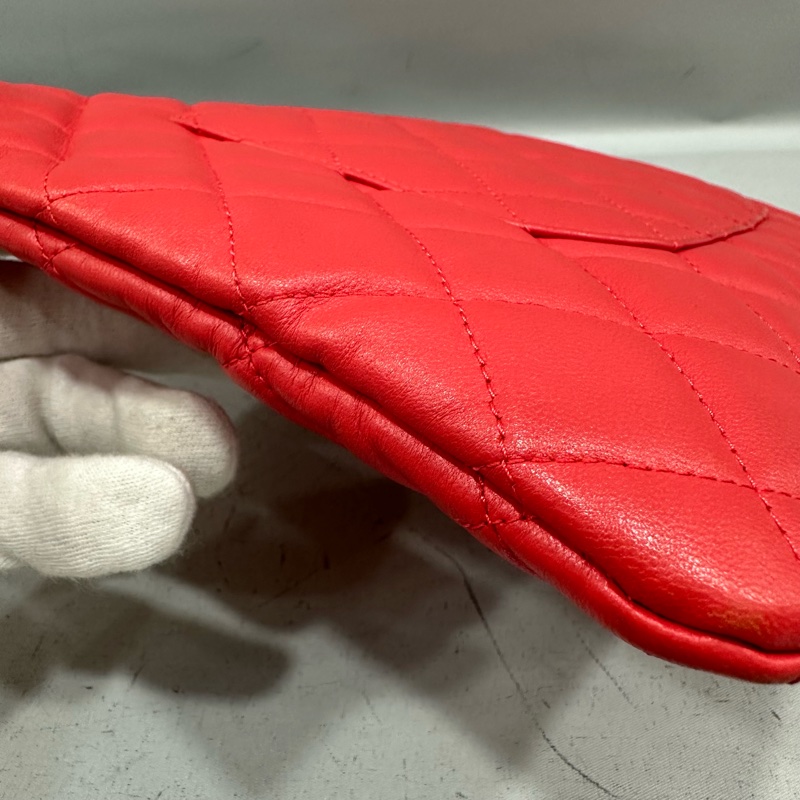 chanel A82045 蜜桃色羊皮金釦 手拿包-13