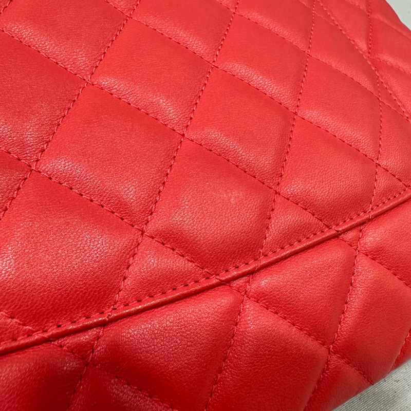 chanel A82045 蜜桃色羊皮金釦 手拿包-14