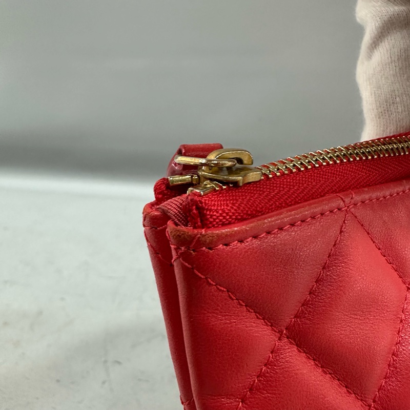 chanel A82045 蜜桃色羊皮金釦 手拿包-19