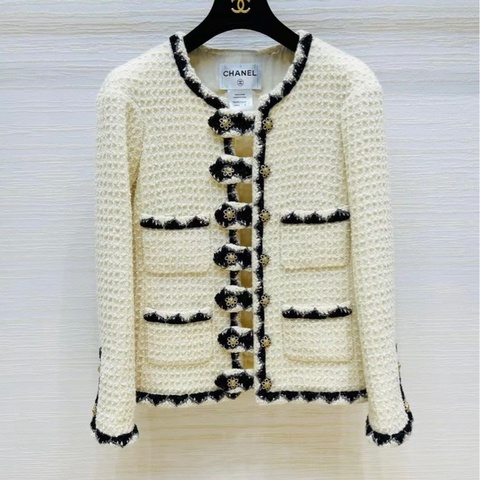 ⭐️ Chanel Jacket 外套