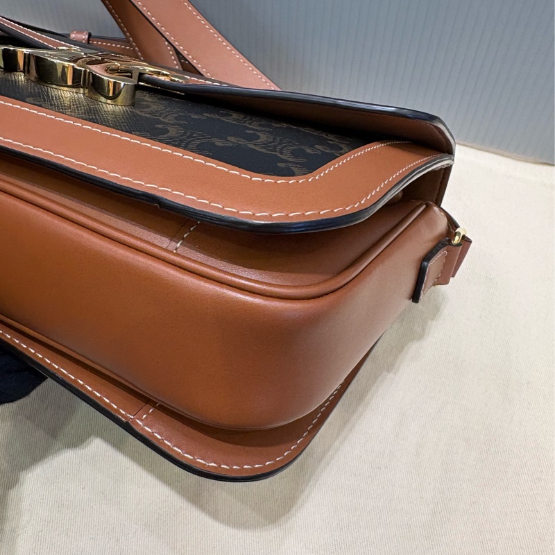 Celine 凱旋門 teen triomphe box郵差包/豆腐包/相機包-7