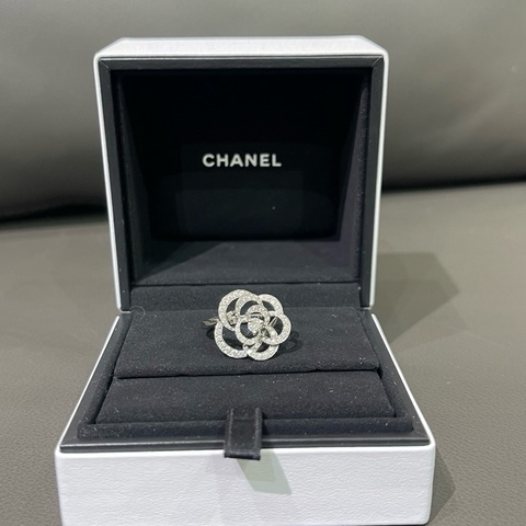 chanel高级珠宝白金满camelia山茶花戒指
