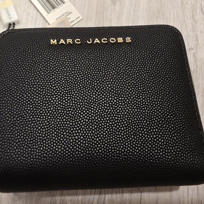 Marc Jacob's 魚子醬 短夾 黑色 全新 未拆封 吊牌未拆-10
