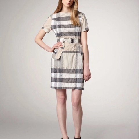 BURBERRY  BRIT 肩扣格紋腰帶洋裝