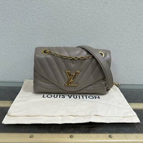 ✨LV new wave灰褐色金扣鍊條包26*16*7 98新配件塵袋